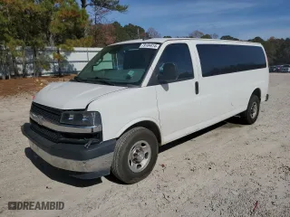 2019 Chevrolet Express Passenger LT with VIN 1GAZGPFG2K1194651, listed as a Copart auction lot 79104414 with 137,683 mi miles and Salvage Title. Bid and sale history available at carsss.com. Image 1.