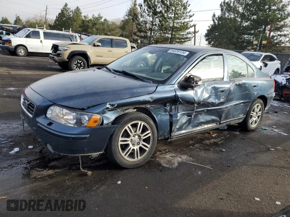 2009 Volvo S60 2.5T with VIN YV1RH592992726291, listed as a Copart auction lot 84039134 with 252,260 mi miles and Salvage Title. Bid and sale history available at carsss.com. Image 1.