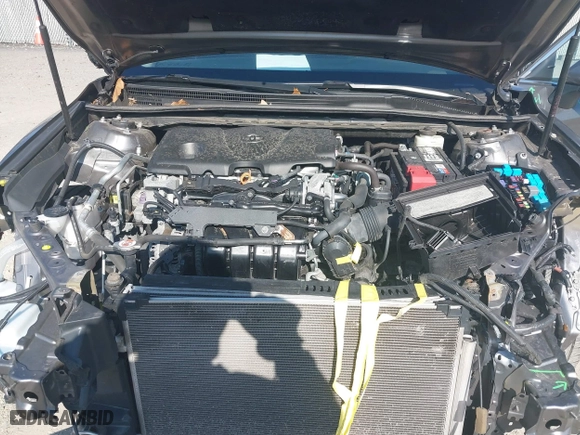 2018 Toyota Camry LE with VIN 4T1B11HK6JU012211, listed as a IAAI auction lot 41793663 with 79,695 mi miles. Bid and sale history available at carsss.com. Image 10.