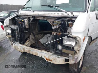 1993 GMC Van z VIN 1GTEG25H1PF507914, wystawiony jako IAAI lot #41546672 z przebiegiem 226 974 mil mil oraz . Historia ofert i sprzedaży dostępna na DreamBid. Obrazek 12.