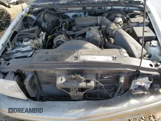 2000 GMC Jimmy Diamond Edition Luxury with VIN 1GKDT13W0Y2131772, listed as a Copart auction lot 50996535 with 256,958 mi miles and Salvage Title. Bid and sale history available at carsss.com. Image 11.