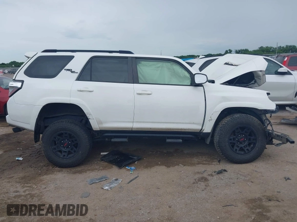 2019 Toyota 4Runner SR5 with VIN JTEBU5JR7K5663980, listed as a IAAI auction lot 42473347 with Not provided miles and . Bid and sale history available at DreamBid. Image 12.