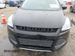 2013 Ford Escape SE with VIN 1FMCU9G94DUA21681, listed as a IAAI auction lot 42057896 with 197,257 mi miles. Bid and sale history available at carsss.com. Image 6.