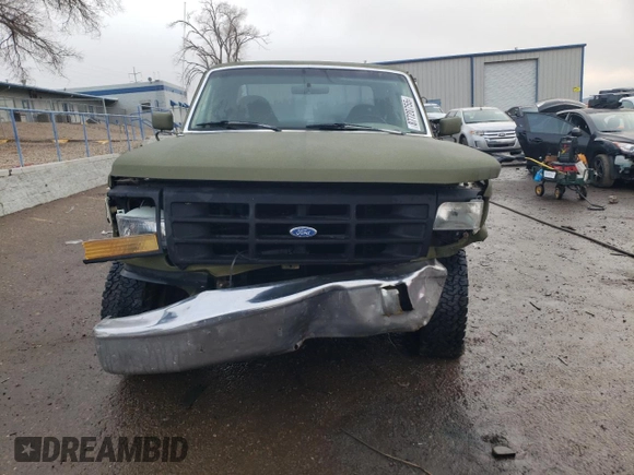 1992 Ford F-250 with VIN 1FTHX26M6NKA32015, listed as a Copart auction lot 87720755 with 226,056 mi miles and Salvage Title. Bid and sale history available at carsss.com. Image 5.