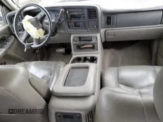 2006 Chevrolet Avalanche Z71 with VIN 3GNEK12ZX6G105626, listed as a Copart auction lot 71610203 with 0 mi miles and Salvage Title. Bid and sale history available at carsss.com. Image 8.