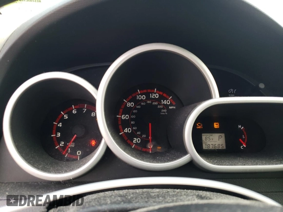 2009 Toyota Matrix S с VIN 2T1LE40E29C002272, выставлен на аукционе Copart как лот 59304995 с пробегом 187 685 миль миль и Чистый • Clean title. История ставок и продаж доступна на DreamBid. Изображение 9.