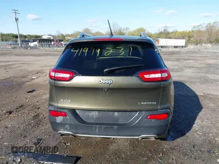 2015 Jeep Cherokee Limited with VIN 1C4PJMDS8FW708226, listed as a IAAI auction lot 41919231 with 188,276 mi miles and . Bid and sale history available at DreamBid. Image 16.