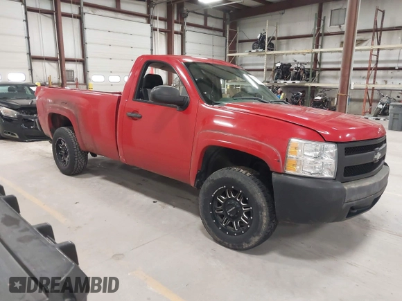 2008 Chevrolet Silverado 1500 1LT with VIN 1GCEK14008E131895, listed as a IAAI auction lot 41976247 with 178,669 mi miles and . Bid and sale history available at DreamBid. Image 1.