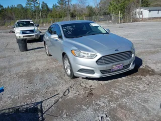 2014 Ford Fusion SE with VIN 3FA6P0H70ER126458, listed as a IAAI auction lot 41608408 with 230,311 mi miles. Bid and sale history available at carsss.com. Image 1.