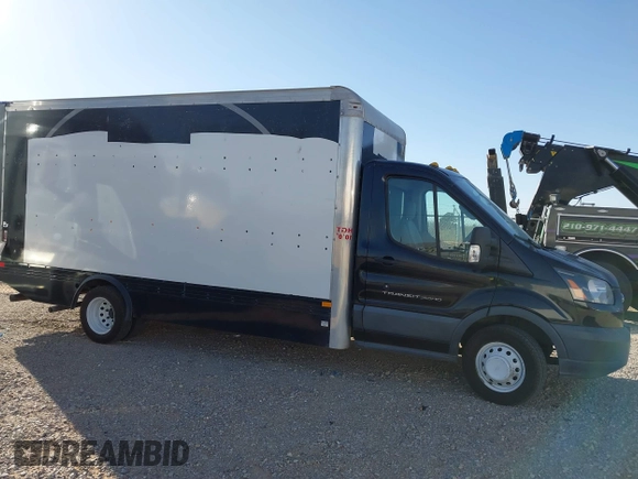 2017 Ford Transit с VIN 1FDBF9ZM0HKB57802, выставлен на аукционе IAAI как лот 41568498 с пробегом 63 714 миль миль и . История ставок и продаж доступна на DreamBid. Изображение 13.