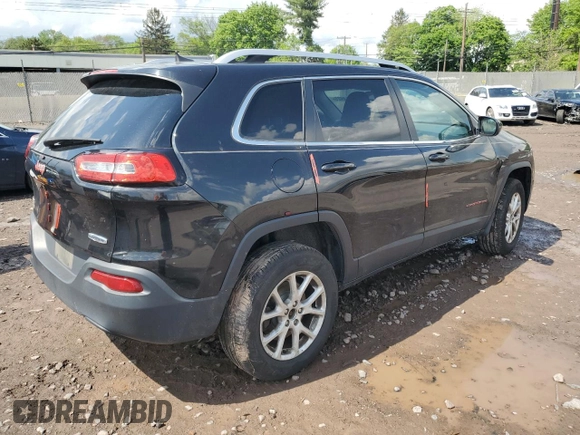 2016 Jeep Cherokee Latitude with VIN 1C4PJMCB3GW253918, listed as a Copart auction lot 55814925 with 101,008 mi miles and Clean Title. Bid and sale history available at carsss.com. Image 3.