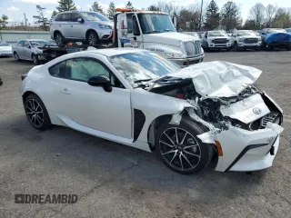 2024 Toyota 86 with VIN JF1ZNBB19R9752367, listed as a Copart auction lot 50460805 with 8,605 mi miles and Salvage Title. Bid and sale history available at DreamBid. Image 4.