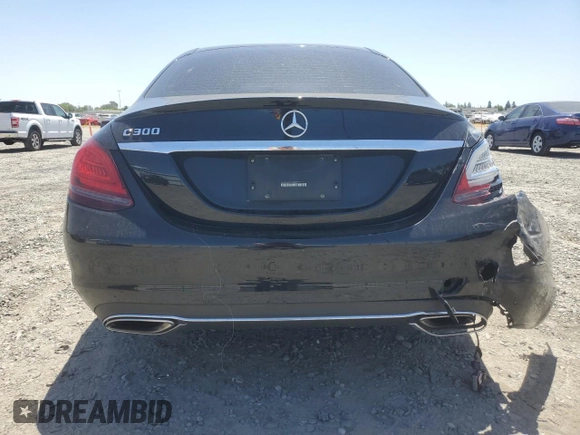 2019 Mercedes-Benz C 300 с VIN 55SWF8DB7KU308837, выставлен на аукционе Copart как лот 57505405 с пробегом 71 003 миль миль и Списание • Salvage title. История ставок и продаж доступна на DreamBid. Изображение 6.