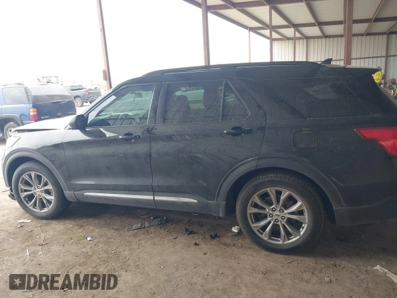 2020 Ford Explorer XLT with VIN 1FMSK7DH9LGC27951, listed as a IAAI auction lot 41623009 with 93,918 mi miles. Bid and sale history available at carsss.com. Image 14.