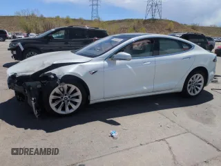 2017 Tesla Model S 100D z VIN 5YJSA1E29HF186222, wystawiony jako Copart lot #55060935 z przebiegiem Nie podano mil oraz Szkoda całkowita • Salvage title. Historia ofert i sprzedaży dostępna na DreamBid. Obrazek 1.