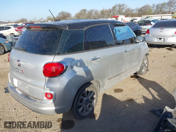 2015 FIAT 500L Lounge with VIN ZFBCFACH8FZ031149, listed as a IAAI auction lot 41780747 with 131,054 mi miles. Bid and sale history available at carsss.com. Image 4.