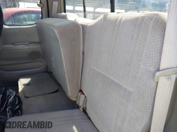 2000 Toyota Tundra SR5 with VIN 5TBBT4419YS001420, listed as a IAAI auction lot 41848432 with 240,968 mi miles and . Bid and sale history available at DreamBid. Image 8.