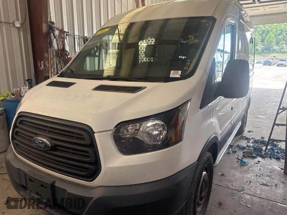2018 Ford Transit with VIN 1FTYE1CM4JKB47646, listed as a IAAI auction lot 42728009 with 207,268 mi miles and . Bid and sale history available at DreamBid. Image 5.