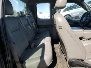 2018 Ford F-150 XL with VIN 1FTEX1EB2JKF61257, listed as a Copart auction lot 53674615 with 161,021 mi miles and Salvage title. Bid and sale history available at DreamBid. Image 10.
