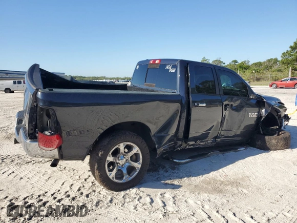 2018 Ram 1500 SLT z VIN 1C6RR6GT9JS104936, wystawiony jako Copart lot #52695115 z przebiegiem 74 496 mil mil oraz Szkody całkowita. Historia ofert i sprzedaży dostępna na DreamBid. Obrazek 3.
