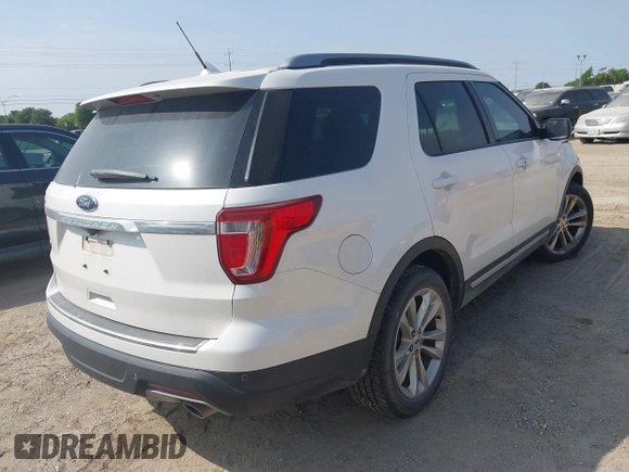 2018 Ford Explorer XLT z VIN 1FM5K7D80JGC69581, wystawiony jako IAAI lot #42310703 z przebiegiem 41 350 mil mil oraz . Historia ofert i sprzedaży dostępna na DreamBid. Obrazek 4.