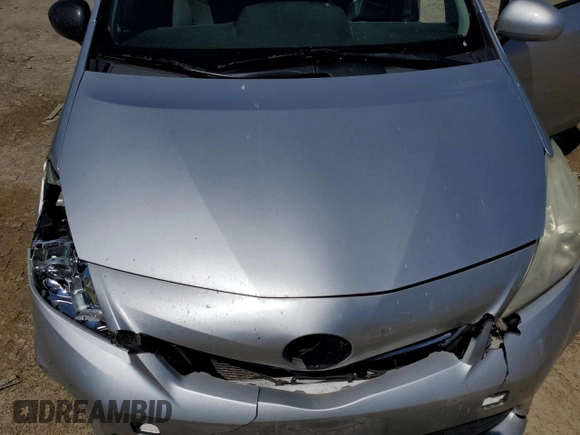 2014 Toyota Prius Two z VIN JTDZN3EU8E3310425, wystawiony jako Copart lot #58441475 z przebiegiem 209 950 mil mil oraz Nie do naprawy • Non repairable. Historia ofert i sprzedaży dostępna na DreamBid. Obrazek 11.