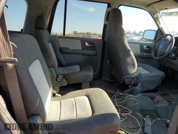 2004 Ford Expedition XLS with VIN 1FMRU13W34LB90605, listed as a Copart auction lot 70631684 with 0 mi miles and Salvage Title. Bid and sale history available at carsss.com. Image 11.