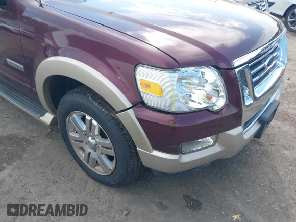 2006 Ford Explorer Eddie Bauer z VIN 1FMEU74E96UA01766, wystawiony jako IAAI lot #42624663 z przebiegiem 145 942 mil mil oraz . Historia ofert i sprzedaży dostępna na DreamBid. Obrazek 6.