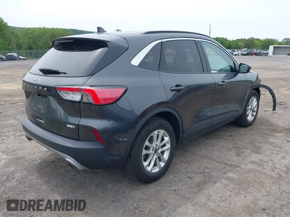 2020 Ford Escape SE z VIN 1FMCU9G68LUB54383, wystawiony jako IAAI lot #42356897 z przebiegiem 69 587 mil mil oraz . Historia ofert i sprzedaży dostępna na DreamBid. Obrazek 4.