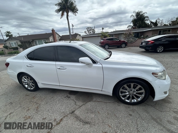 2012 Lexus LS 460 z VIN JTHBL5EF0C5109820, wystawiony jako IAAI lot #41795530 z przebiegiem 66 289 mil mil oraz . Historia ofert i sprzedaży dostępna na DreamBid. Obrazek 14.