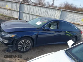 2019 Honda Accord with VIN 1HGCV3F18KA017689, listed as a IAAI auction lot 41030081 with 122,290 mi miles and . Bid and sale history available at DreamBid. Image 14.