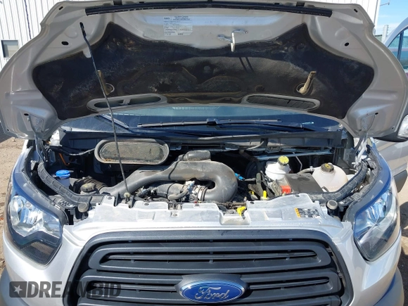 2019 Ford Transit XL with VIN 1FMZK1ZM8KKA06967, listed as a IAAI auction lot 41805833 with 32,225 mi miles. Bid and sale history available at carsss.com. Image 10.