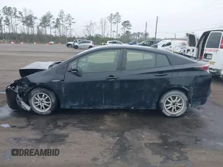 2018 Toyota Prius Two with VIN JTDKBRFU1J3076294, listed as a IAAI auction lot 41551218 with 70,644 mi miles. Bid and sale history available at carsss.com. Image 14.