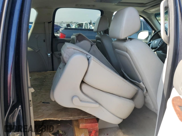 2007 Chevrolet Suburban LT with VIN 1GNFC16087R251568, listed as a Copart auction lot 62377833 with 0 mi miles and Clean Title. Bid and sale history available at carsss.com. Image 10.