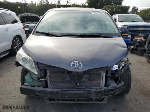 2011 Toyota Sienna LE AAS with VIN 5TDKK3DC0BS089481, listed as a Copart auction lot 47887885 with 379,545 mi miles and Salvage Title. Bid and sale history available at carsss.com. Image 5.