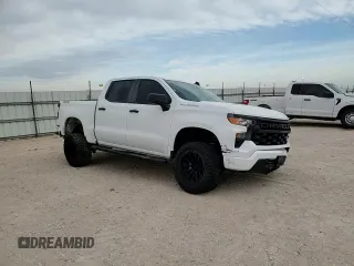 2024 Chevrolet Silverado 1500 Custom with VIN 1GCPDBEK5RZ285375, listed as a Copart auction lot 50422105 with 27,002 mi miles and Salvage Title. Bid and sale history available at DreamBid. Image 10.