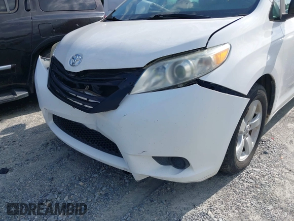 2017 Toyota Sienna L z VIN 5TDZZ3DC2HS791742, wystawiony jako IAAI lot #42254128 z przebiegiem 236 332 mil mil oraz . Historia ofert i sprzedaży dostępna na DreamBid. Obrazek 6.