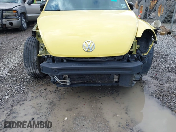 2015 Volkswagen Beetle Fleet Edition с VIN 3VWF17AT6FM655081, выставлен на аукционе IAAI как лот 41623719 с пробегом 78 955 миль миль и . История ставок и продаж доступна на DreamBid. Изображение 6.