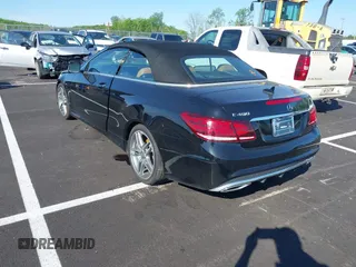 2016 Mercedes-Benz E 400 with VIN WDDKK6FF7GF334640, listed as a IAAI auction lot 42014084 with Not Provided miles and . Bid and sale history available at carsss.com. Image 3.