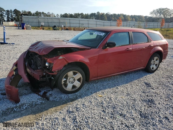 2008 Dodge Magnum with VIN 2D4FV47T88H172693, listed as a Copart auction lot 81034624 with 143,449 mi miles and Salvage Title. Bid and sale history available at carsss.com. Image 1.