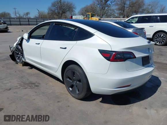 2023 Tesla Model 3 z VIN 5YJ3E1EA0PF608506, wystawiony jako IAAI lot #41748862 z przebiegiem 15 mil mil oraz . Historia ofert i sprzedaży dostępna na DreamBid. Obrazek 3.