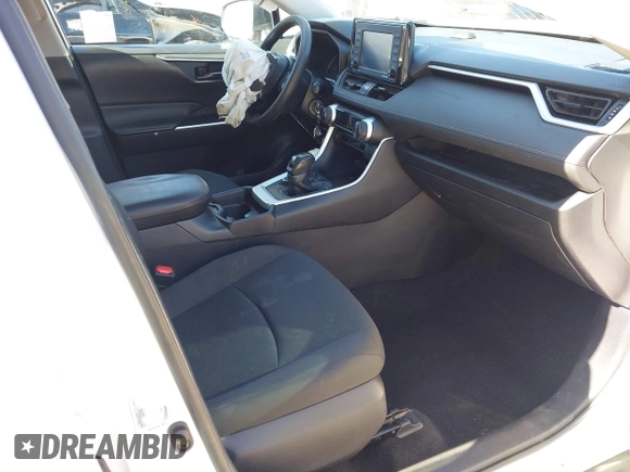 2021 Toyota RAV4 Hybrid LE with VIN 4T3M6RFV7MU027172, listed as a IAAI auction lot 41829723 with 262,619 mi miles. Bid and sale history available at carsss.com. Image 5.