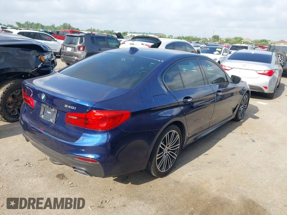 2017 BMW 5 Series 540i z VIN WBAJE5C33HG916583, wystawiony jako IAAI lot #42160663 z przebiegiem 60 441 mil mil oraz . Historia ofert i sprzedaży dostępna na DreamBid. Obrazek 4.