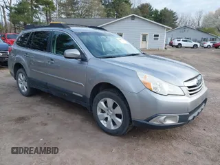 2011 Subaru Outback 2.5i Prem AWP with VIN 4S4BRCCC4B3398039, listed as a IAAI auction lot 42007370 with 113,445 mi miles. Bid and sale history available at carsss.com. Image 1.