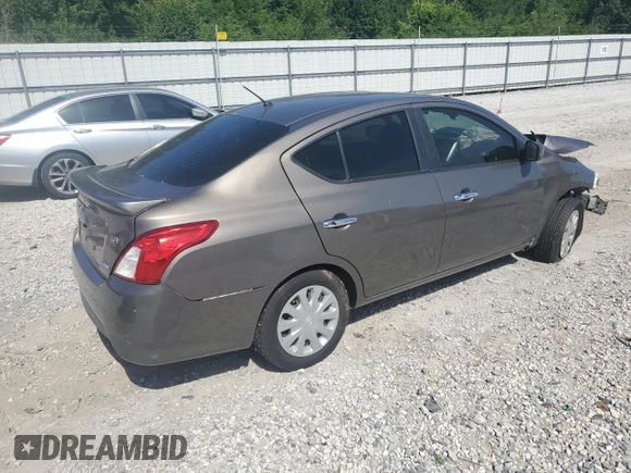 2016 Nissan Versa S with VIN 3N1CN7AP6GL805438, listed as a Copart auction lot 65881305 with 133,732 mi miles and Clean title. Bid and sale history available at DreamBid. Image 3.