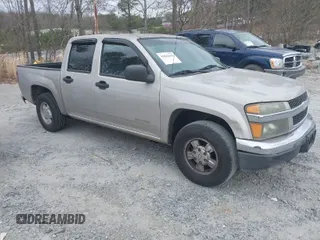 2005 Chevrolet Colorado 1SC LS Z85 with VIN 1GCCS136158126387, listed as a IAAI auction lot 41842613 with 320,680 mi miles. Bid and sale history available at carsss.com. Image 1.