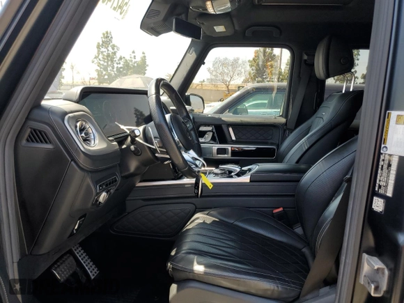 2021 Mercedes-Benz G 63 AMG z VIN W1NYC7HJ4MX366193, wystawiony jako Copart lot #54274335 z przebiegiem 27 747 mil mil oraz Szkoda całkowita • Salvage title. Historia ofert i sprzedaży dostępna na DreamBid. Obrazek 7.