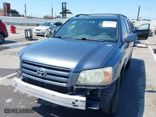 2005 Toyota Highlander with VIN JTEGP21A350050178, listed as a IAAI auction lot 41968432 with 201,657 mi miles. Bid and sale history available at carsss.com. Image 6.