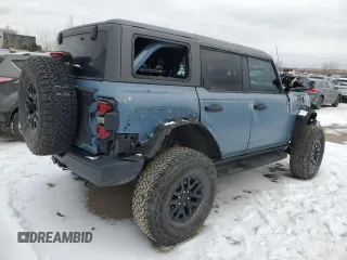 2023 Ford Bronco Raptor z VIN 1FMEE5JR9PLB57242, wystawiony jako Copart lot #88727685 z przebiegiem 43 259 mil mil oraz Szkoda całkowita • Salvage title. Historia ofert i sprzedaży dostępna na DreamBid. Obrazek 3.