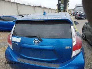 2015 Toyota Prius One z VIN JTDKDTB3XF1584531, wystawiony jako IAAI lot #42401457 z przebiegiem 142 789 mil mil oraz . Historia ofert i sprzedaży dostępna na DreamBid. Obrazek 17.